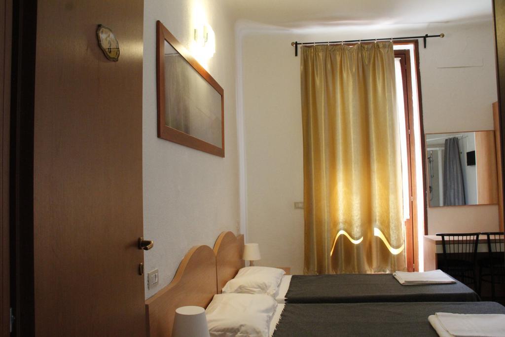 Hotel Alba Milano Oda fotoğraf